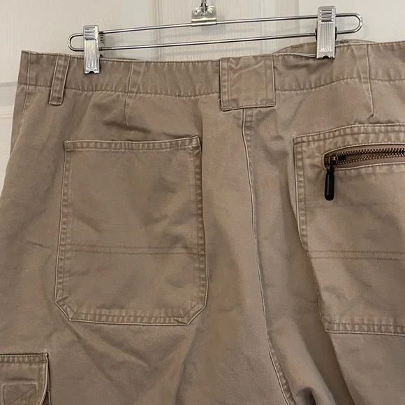 St. John's Bay Women’s Cargo Pants SZ 18W EUC - Picture 5 of 8